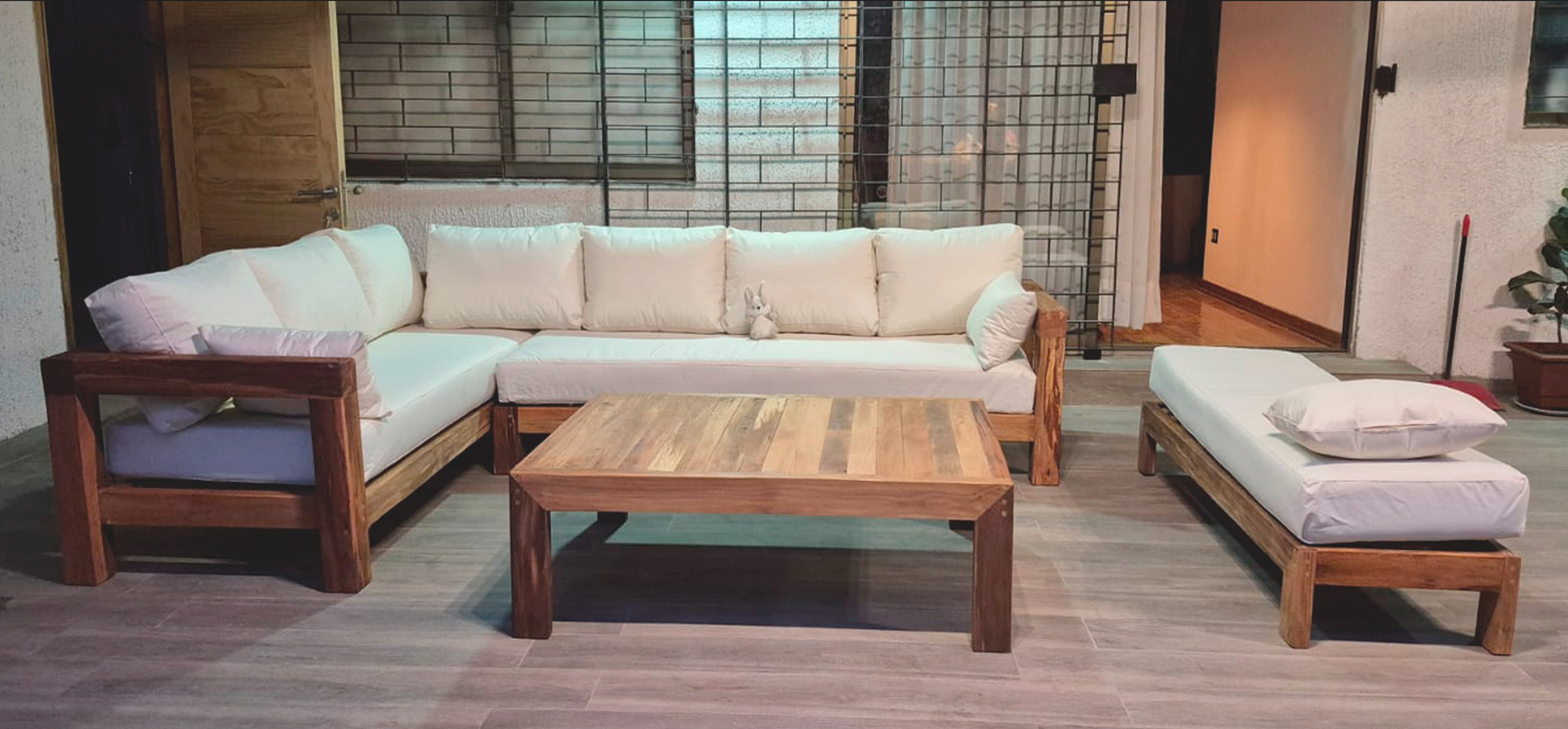 Woodner Deco